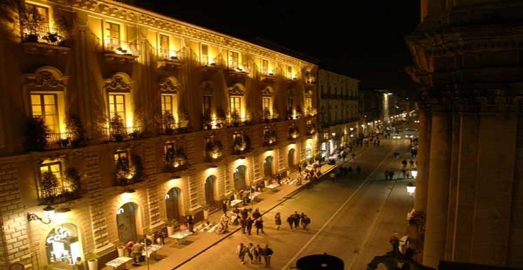 Stesicoro Inhabit - Center Pensión