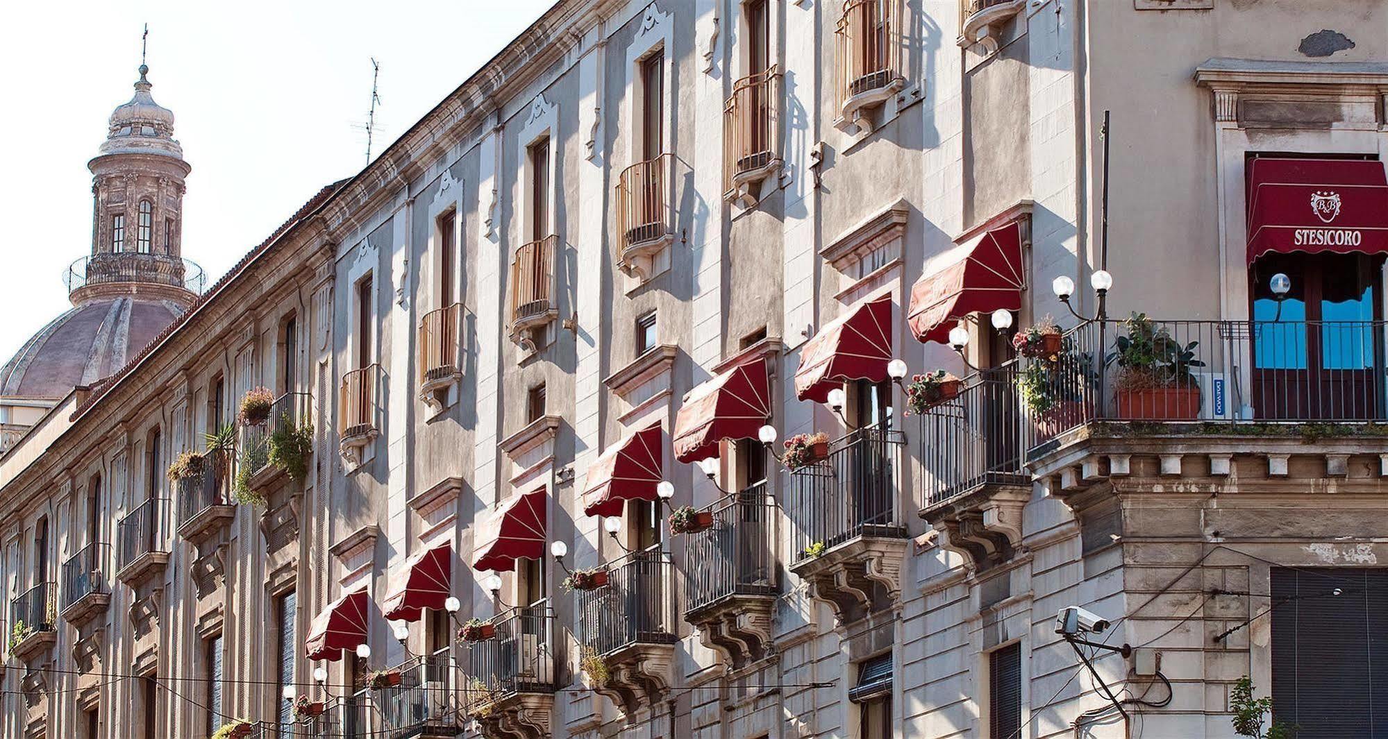 Stesicoro Inhabit - Center 3*